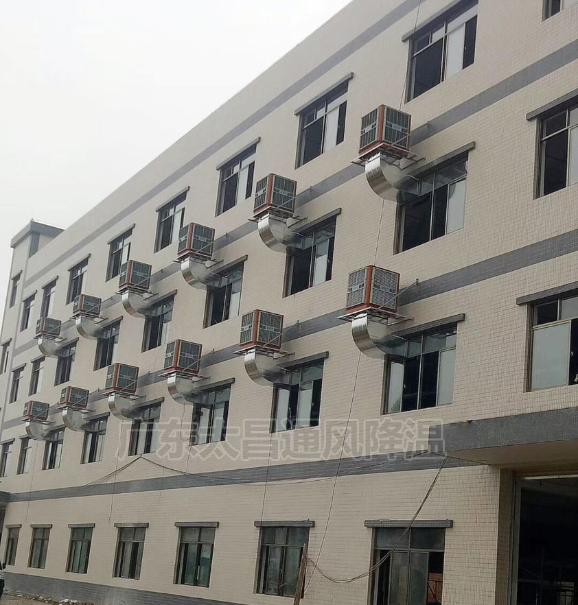 潤東方環(huán)?？照{(diào) 實力打造省電廠房通風(fēng)降溫